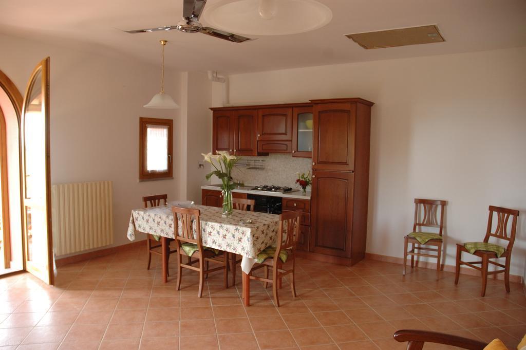 Agriturismo Podere Gozzuto Ґаворрано Номер фото