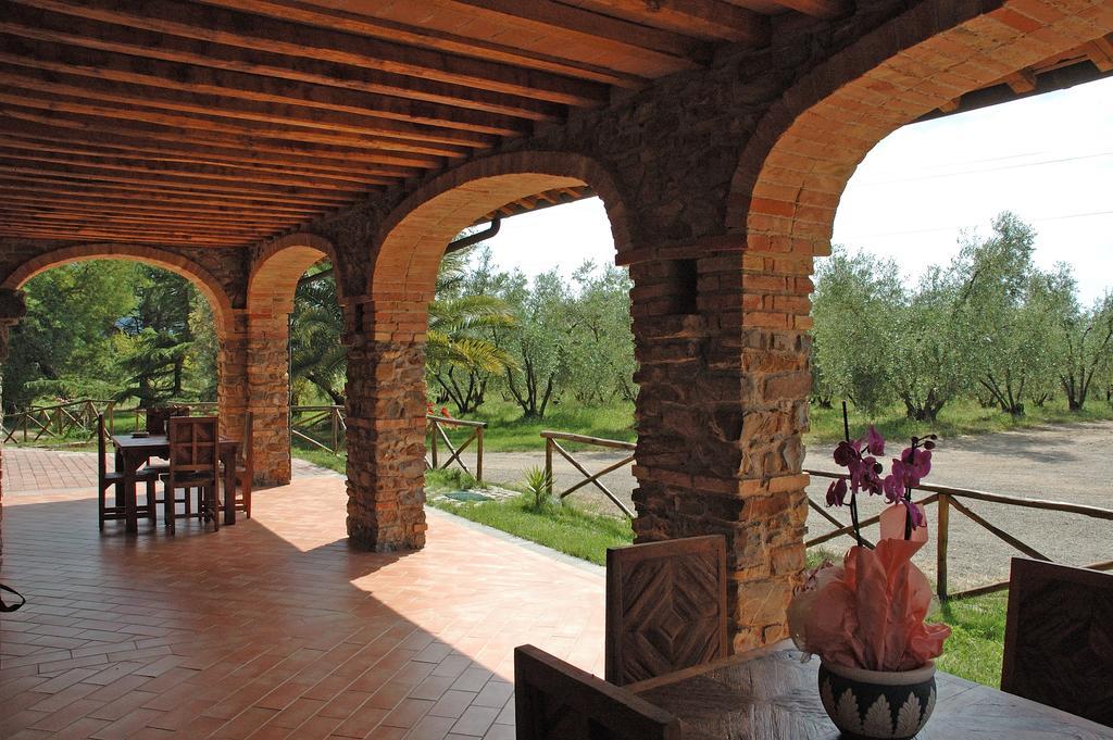 Agriturismo Podere Gozzuto Ґаворрано Номер фото