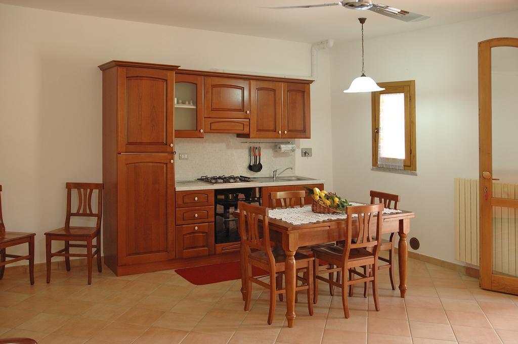 Agriturismo Podere Gozzuto Ґаворрано Номер фото