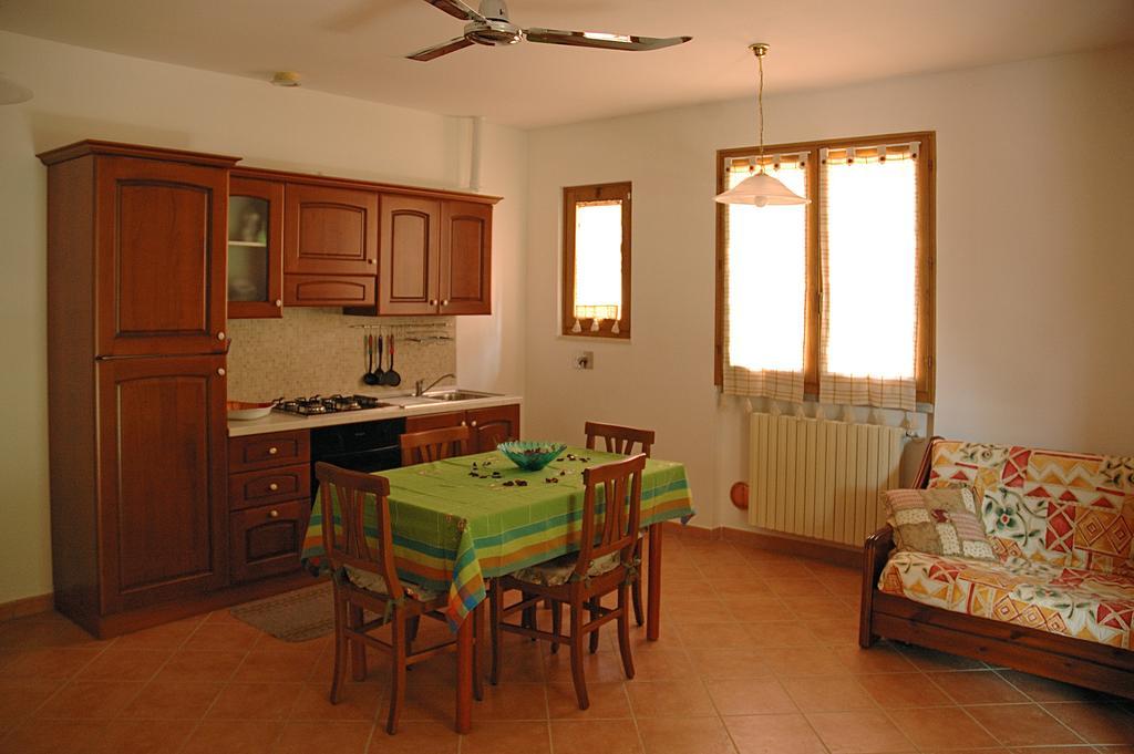 Agriturismo Podere Gozzuto Ґаворрано Номер фото