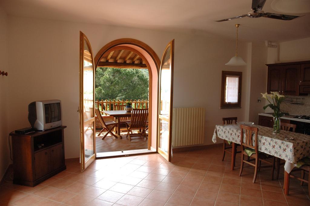 Agriturismo Podere Gozzuto Ґаворрано Номер фото